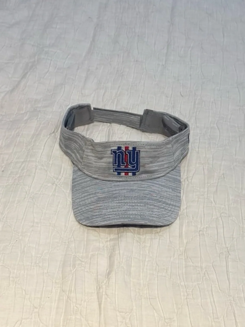 NFL New York Giants New Era brand adjustable visor in excellent condition